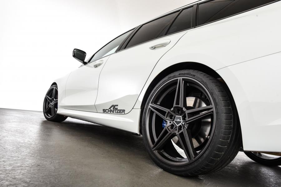 Детали экстерьера BMW 330i Touring by AC Schnitzer (G21) 2019 года  (фото 25 из 26)